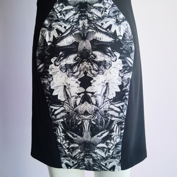 SILENCE + NOISE Halter Crepe Bodycon Dress Size 4 - Picture 4 of 6